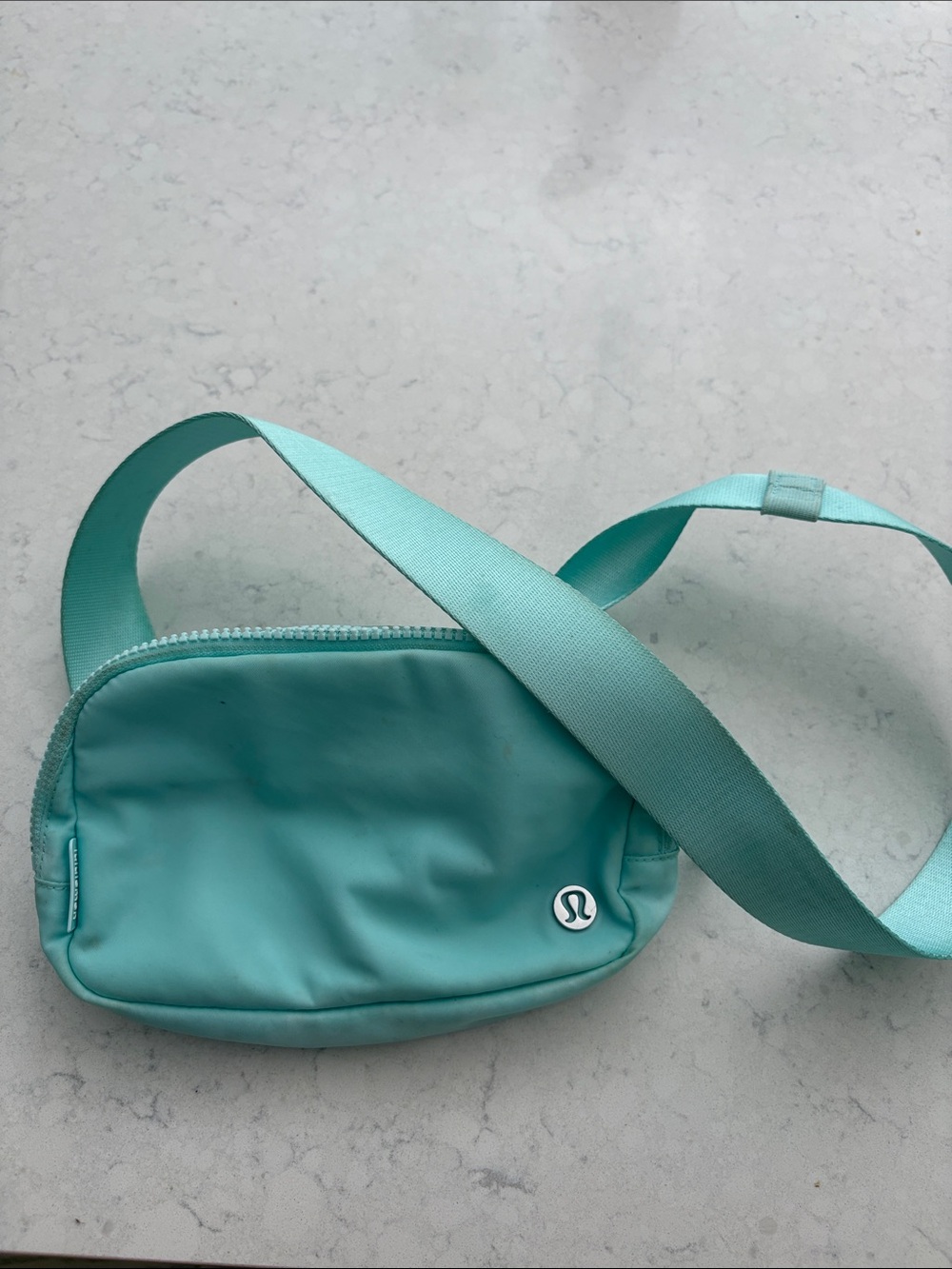 lululemon athletica Teal Aqua Crossbody Belt Bag
